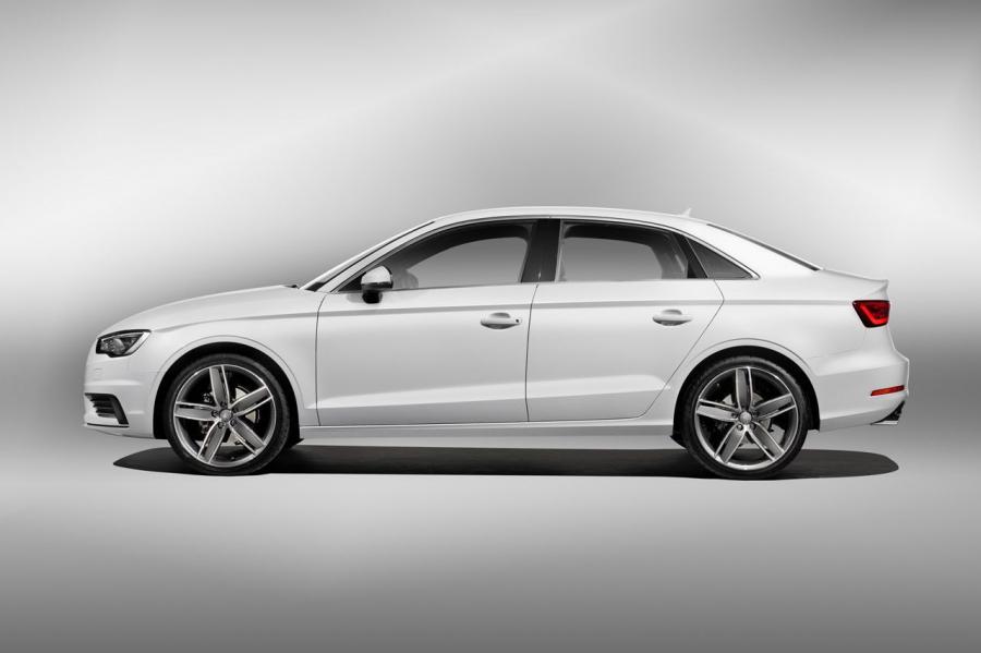  Audi A3 Sedan 2.0 TDI (8V) 2013 года  (WW) (фото 30 из 42)